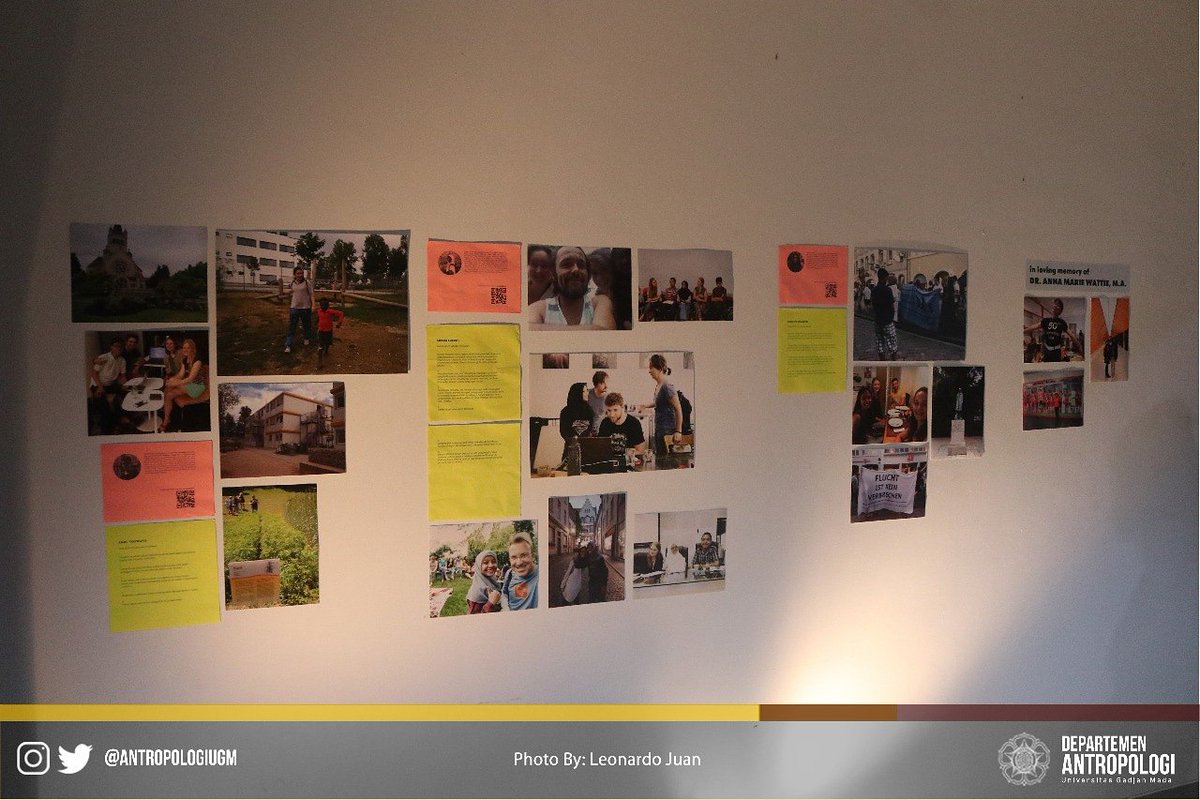 antropologiugm's tweet photo. Jangan lupa kunjungi pameran arsip "Verstehen" yang masih akan berlangsung hingga tanggal 31 Agustus mendatang. Pemeran dan diskusi berlokasi di Ruang Baca Departemen Antropologi, Gedung Soegondo Lantai 5 Fakultas Ilmu Budaya UGM.
#fibugm
#antropologiugm
#ugmyogyakarta https://t.co/2s66Ykvnl1