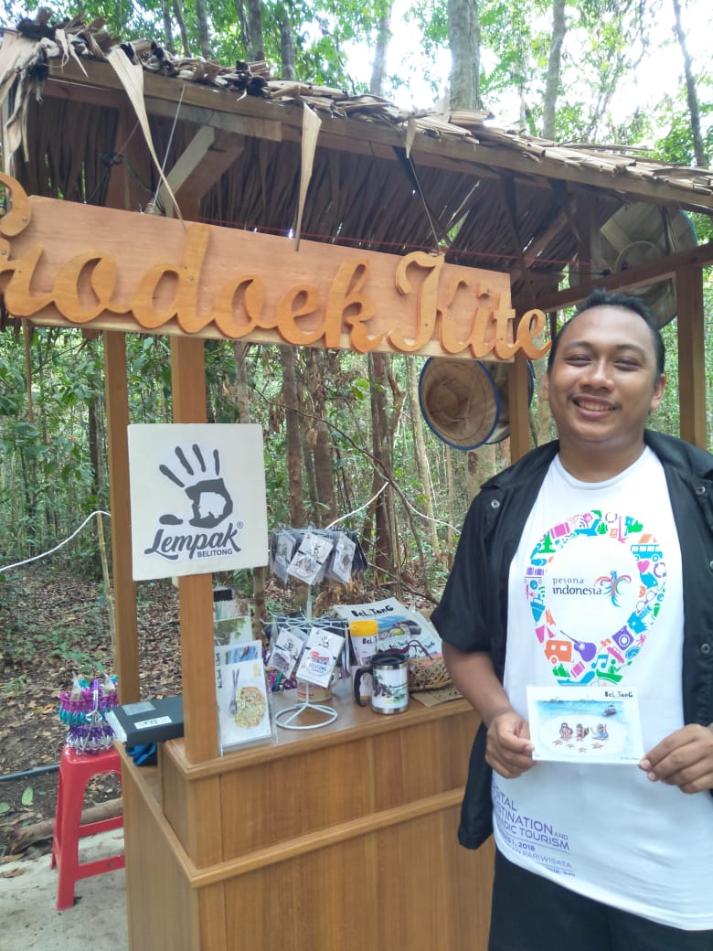 pesonaindonesia's tweet photo. Tujuannya untuk mempromosikan destinasi wisata, Calendar of Events, dan kebijakan kepariwisataan. Baik lokal maupun nasional. “Destinasi Digital ini adalah salah satu kegiatan offline Genpi,” Lanjut Chandra. #PesonaPasarRimbaBelitung https://t.co/4RxYCzTOUK