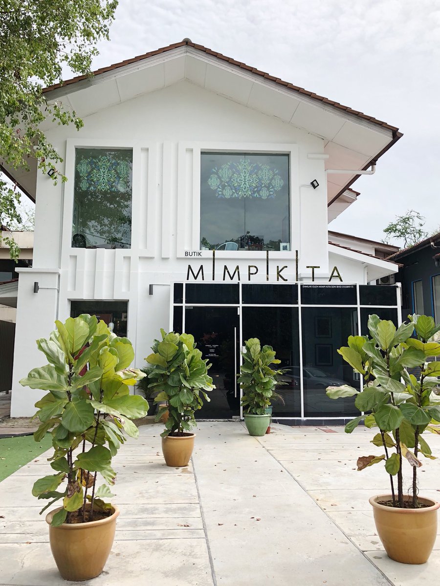 mimpi_kita's tweet photo. Feels like a good day to do some shopping before the long weekend, what say you? π€ We just started our #Mimpikita Merdeka Offers today for #MimpikitaLebaran18 & #MKITARAYA you know... π https://t.co/YudalaxaOG