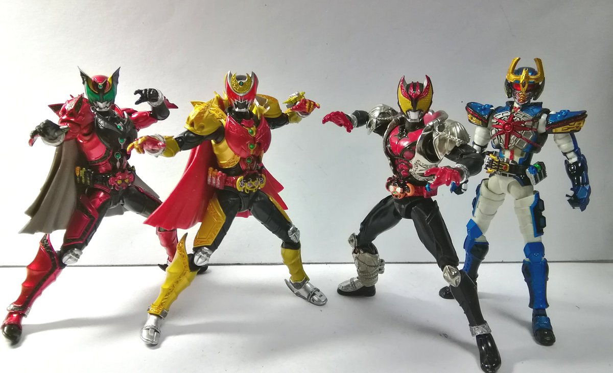 トーゴ Twitterren 仮面ライダーキバ 正夫ver ヴァイオリンの日に間に合わなかったけど 最終回の並びを再現 仮面ライダーキバ 造って遊ぼ トーゴ Twitterren 仮面ライダーキバ 正夫ver ヴァイオリンの日に間に合わなかったけど 最終回の並びを再現 仮面ライダーキバ 造って遊ぼ