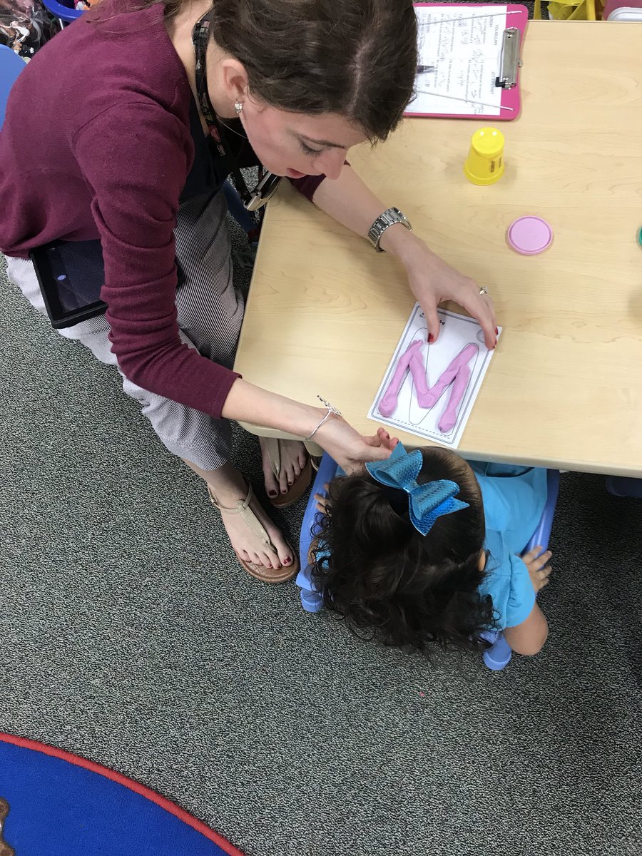 e_shimer's tweet image. PLAYDOH! #learnbydoing #finemotordevelopment #IamHumble #HumbleISDJoy @HumbleISD_FE @HumbleISD_PREK