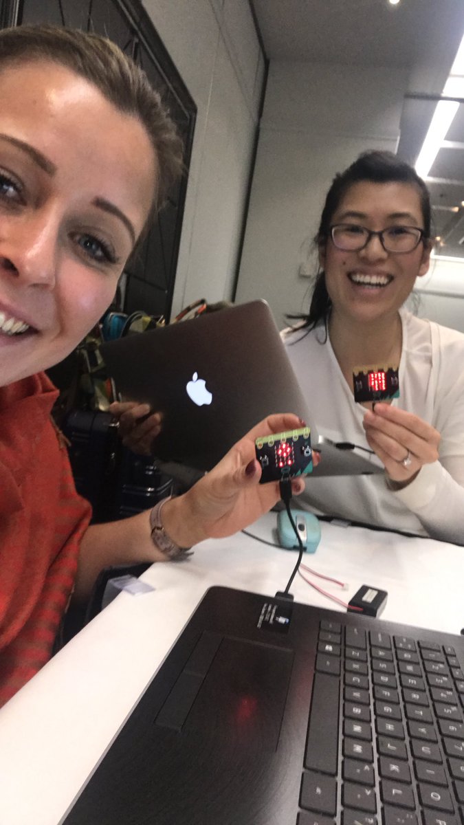 MaisieCriterion's tweet image. Great fun with #microbits at #unpackingcoding 😁