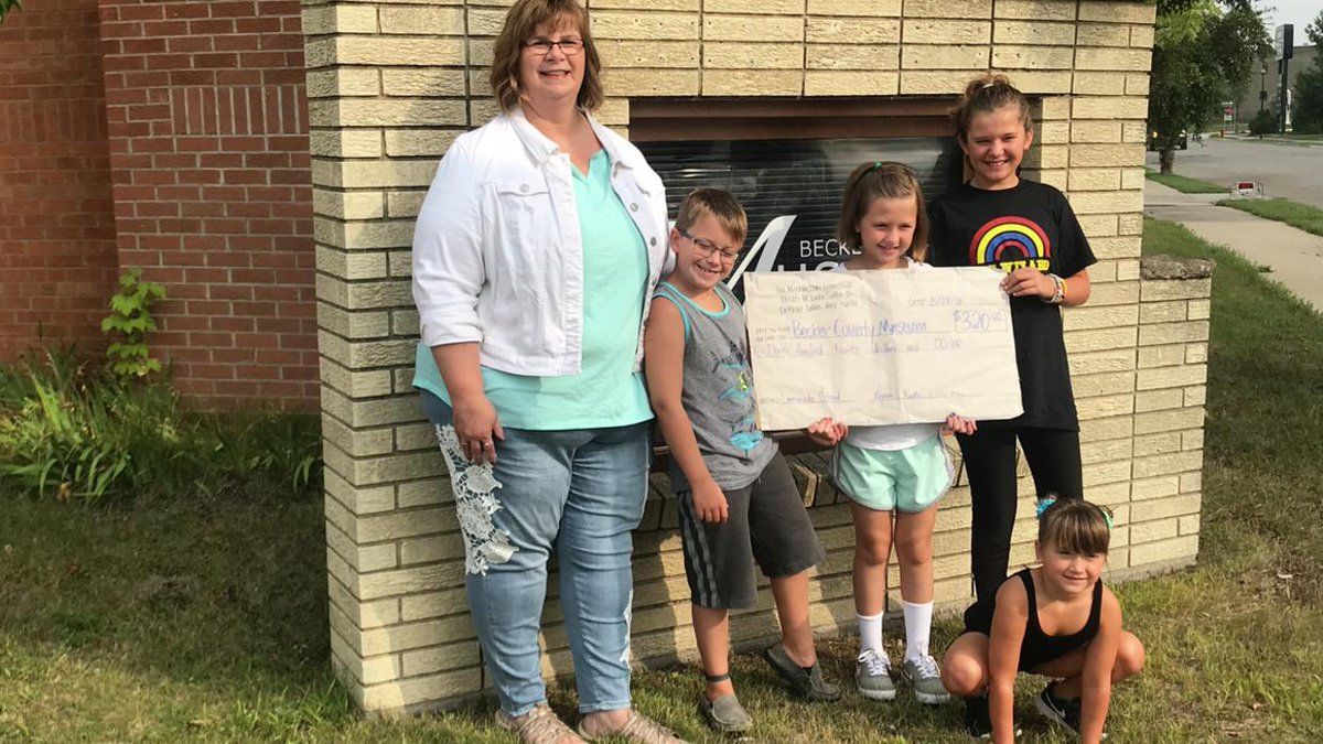 Local kids host lemonade stand to raise money for new museum trib.al/pBB9x1D