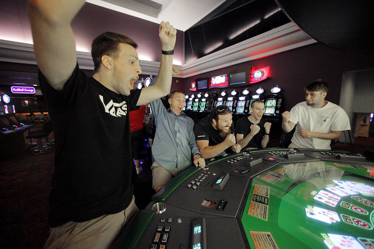 Newport Grand Casino closes after 42 years in business.  A group of friends cheer after a video blackjack dealer busted on the last night.   <a href="/projo/">Providence Journal</a> <a href="/ProjoPhoto/">Journal Photos</a> @NewportGrand
