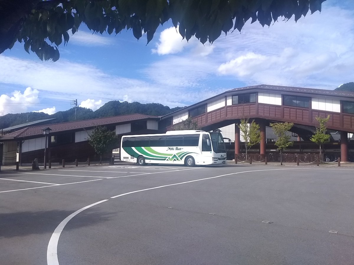 おけら on Twitter "最後尾に2つ（合計4席分）設定されているひとりだけシートを利用します。ヘッドカバー