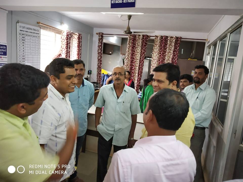 Jayeshvsal's tweet photo. Visited Curti-Khandepar Panchayat &held discussions with Panchayat members with regards to RDA & Housing Board. Panch members have proposed certain projects including a Panchayat Ghar which will be taken up on priority. #RDAForward #PondaForward #GoaForward https://t.co/LUYMHQDTxs