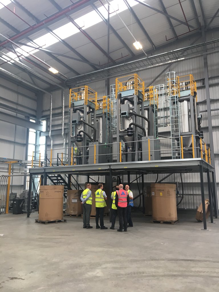 SummitSystems's tweet photo. Team visit to one of our tier 1 automotive customers. Recent installation of #frigel glyco-free Eco dry system. All coming together nicely! 👏🏼 https://t.co/MFu3Ig5V2W