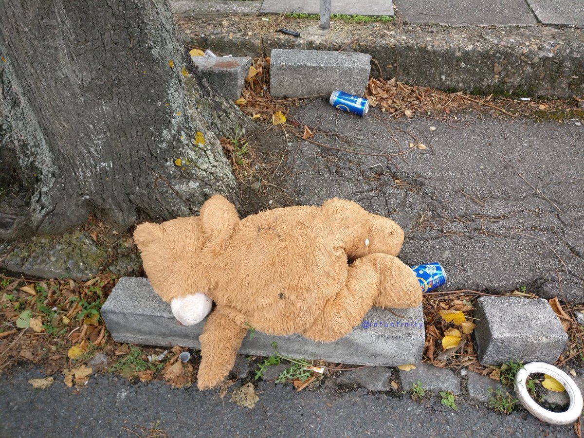 infunfinity's tweet photo. I'll start putting my life together from tomorrow, I promise. #DrunkNotesToSelf #drunkteddy #drunkbear #roughnight #roughsleep https://t.co/pA8Yu1s8eb