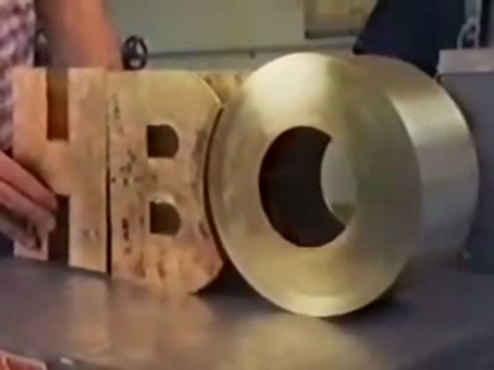 The days when TV logos were actual physical objects! 📺