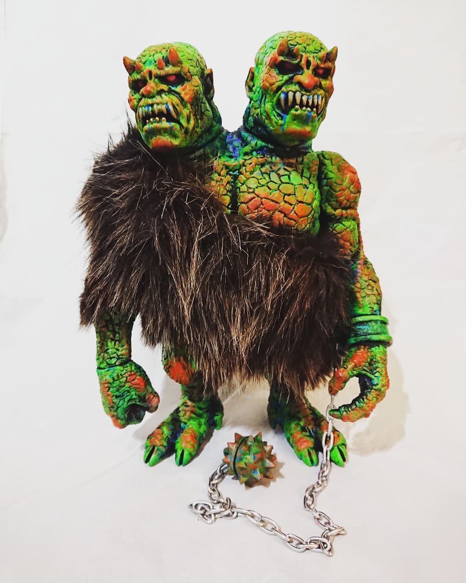 moucoyama's tweet photo. ファーを身に付けました!
更に鹿革の紐に純銀のビーズです。
#sofvitokyo #sohubi #sofubi #sohuvi #sofuvi #sofvi #toy #vinyltoy #monster #designerstoy #towhead #ish #justinishmael #galligantus #kaiju #シルバー #ソフビ #フィギュア #デザイナーズトイ #モンスター #怪獣 #双頭 #鬼 #毛皮 https://t.co/6VhYe08p6q
