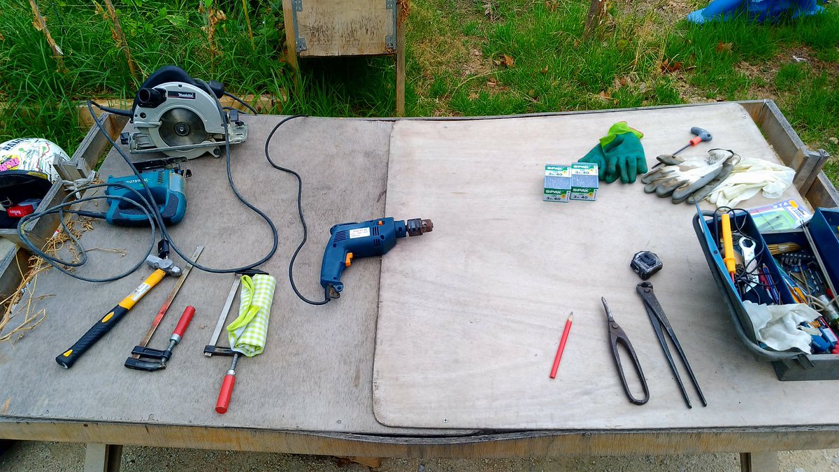 BAMconf's tweet photo. 🚧👷‍♀️En la #JornadadeTrabajo del jueves construimos las mesas que utilizaremos en el traslado #estrategiacaracol.
Pallets y ¡muy buena energía de los voluntarios! 💪💪
¿No pudiste venir? Seguimos la próxima semana

Únete a nosotros!: info@bamconf.org🐌
https://t.co/0SaYUiY2RB https://t.co/Cjz1YTJb0i