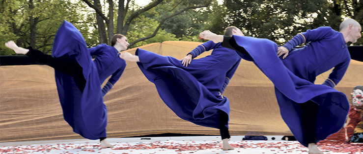Cie Myriam Naisy « Sous-venance sur-venance » Ces danses intemporelles de sable et de vent nous invitent à de délicieux voyages et à des rencontres réconciliatrices.
📅 Samedi 22 Septembre à 17h au Théâtre de la Mer  
➡️facebook.com/notes/festival…
#cadences #cadences2018 #Arcachon