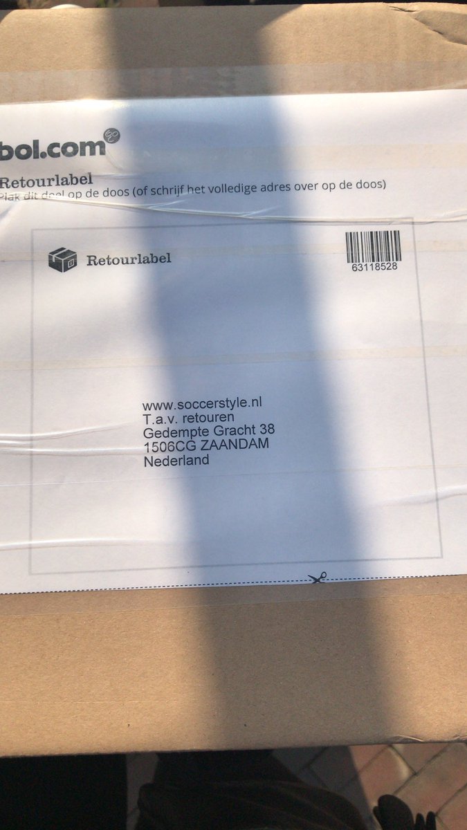 Atletisch Pellen Ziek persoon bol.com on Twitter: "@kapermo Ben je bij een servicepunt langs geweest en  vertelden zij dat je € 6,95 moet betalen? Zij kunnen de barcode rechtsboven  scannen, de retourkosten zijn binnen de zichttermijn