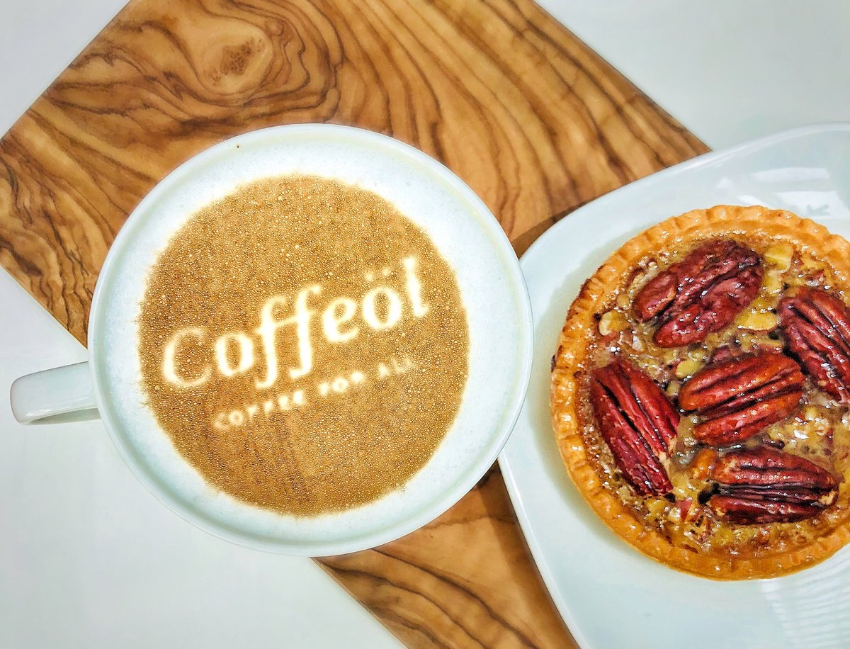 Coffeol's tweet photo. Coffee time ⏰☕️. Coffee for all.
.
.
.
.
#coffeol #coffee #coffeeshop #coffeelover #dubai #dubaicoffee #cafe #uae #dubaicafe #dubaifood #dubaicoffeeshop #greatcoffee #bestcoffee #dubailife #dubailifestyle #coffeetime #coffeeforall https://t.co/Wg8xqrtnVL