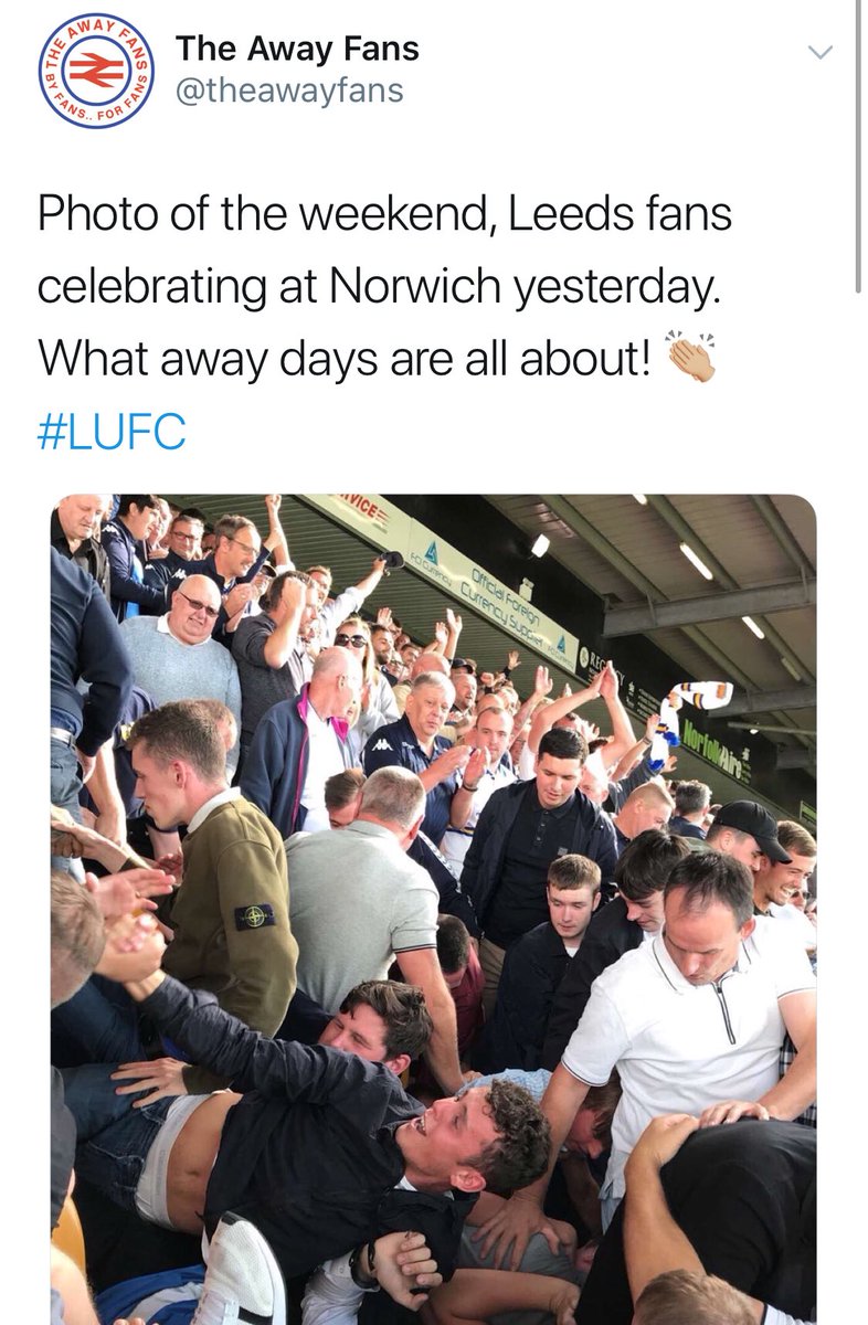 Gary Neville tweet media