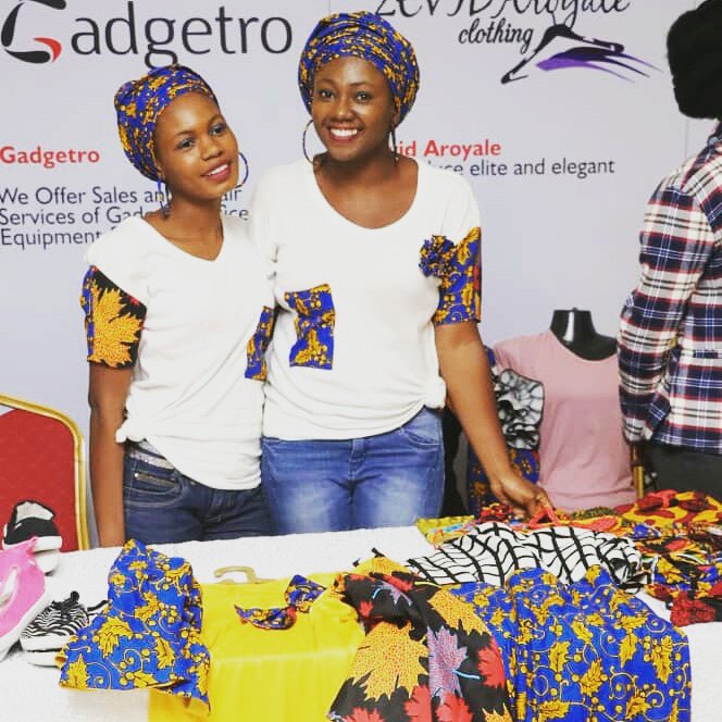 AyaahEsther's tweet photo. Wcw
#wcwednesday #ladyayaahslayers #ladyayaahfashion #ladies #ankaraprint #acceleratelabs #smile #fashion #stylebook #fashionforward #brandinfluencer #youngentrepreneur #lagos #isolo #innovation https://t.co/7Jj6V3Hv8d