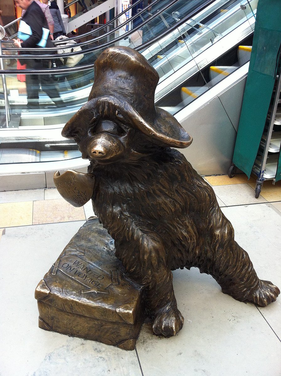 SharonStevenage's tweet photo. Heading West from Paddington Station to see our friends in Bristol and talk with them about @CoopInnovation https://t.co/CmICocU5Io