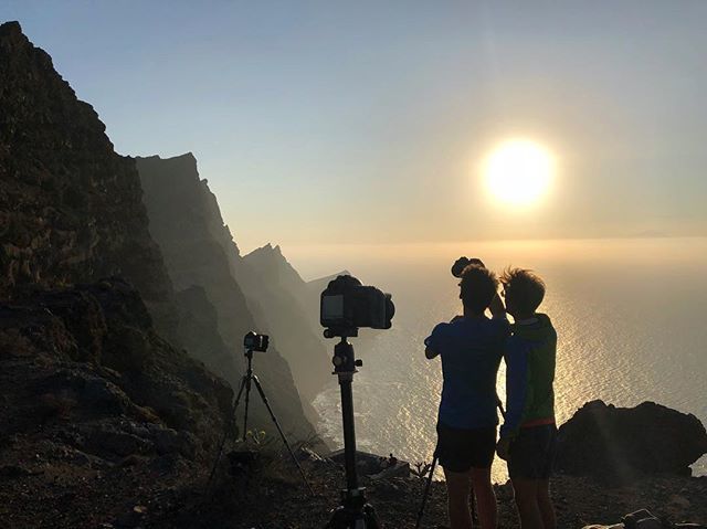Discussing about the right position for capturing the best perspective of the cliffs falling down into the ocean 🌊⛰
@matteomaggioni @gmeroni •
#ethnologies #ariaacquaterrafuoco #islacanarias #total_canarias #ig_canaryislands #ig_canarias #canariasviv… ift.tt/2LCDSaK