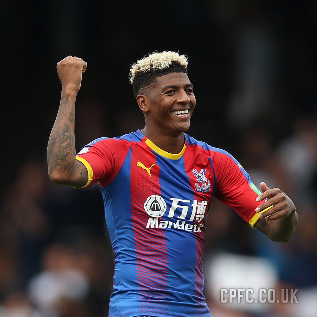 28. urodziny wi tuje dzisiaj Patrick van Aanholt.

Happy Birthday,  