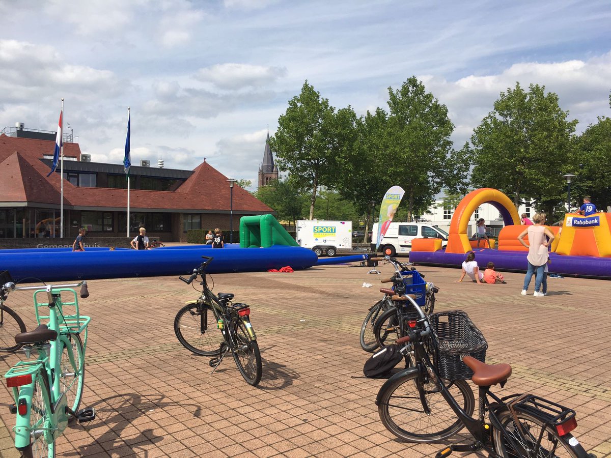 Donderdag 6 september, 15.00 uur: aftrap Rabo Urban Sport Tour op het plein voor het gemeentehuis <a href="/GemNederweert/">Gemeente Nederweert</a> Ben jij er ook bij? Deelname = gratis! 
facebook.com/events/6744213…
