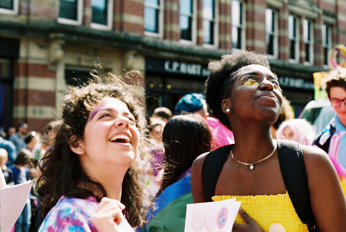 Q42project's tweet photo. #Throwbackthursday to @manchesterpride! We had such a great time... thanks to everyone who helped to plan and organise our float and to everyone who supported us on the day!
*
#q42 #manchesterpride #lgbtqia #prideparade #pride18 #pride2018 #lgbt#manchesterpride2018 #lgbtq https://t.co/37Uw9e1MsV