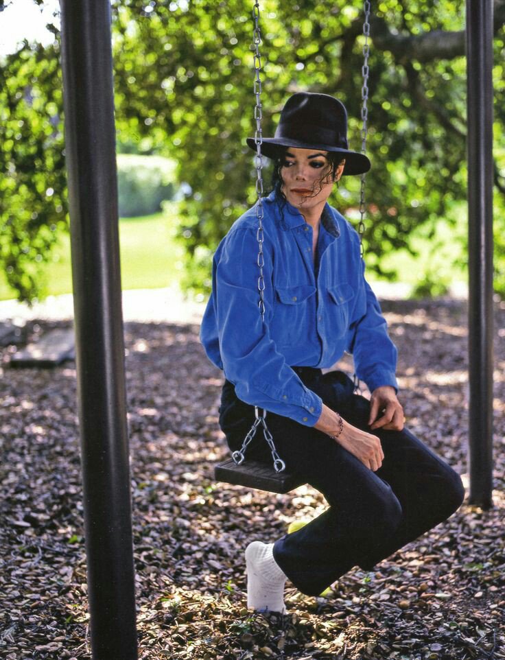 slytherin_sly_'s tweet photo. #Michaeljacksonday
Saudades meu rei
feliz aniversário ao nosso ídolo  
te amarei pra sempre Michael 💗💗💗 https://t.co/SmPU673Yxi