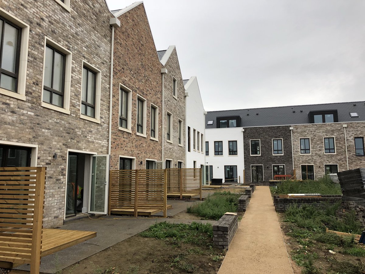 Marmalade Lane looking good despite the cloud.