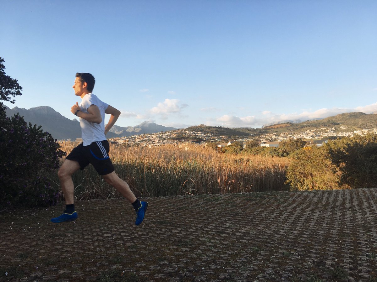 MAD_davidh's tweet photo. Catch me if you can πββοΈπ #EMStraining #MAD2Run19 #RunRideRepresent #GetOutside #GetStrong #Sweat #LegDayWorkout #Legs #YouCanDoIt #FitnessGoals #TrainHard #NoExcuses #Marathon #run #runner #fit #runtoinspire #furtherfasterstronger #Outdoor #Cardio #Nutrition #runhappy https://t.co/sKstHq7qIq