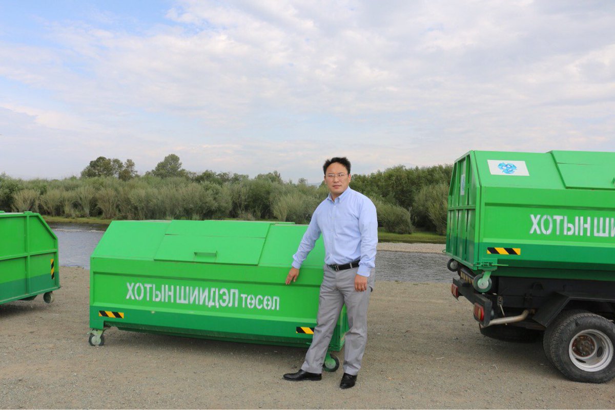 #НИТХ дахь АН-ын бүлгийн #Хотын_Шийдэл санаачилгыг иргэд, албан байгууллагууд дэмжсээр бна. 
Гол, зуслангийн бүсийн хог хаягдлыг түргэн шуурхай тээвэрлэх #дундын_тээврийн туршилт эхэллээ.