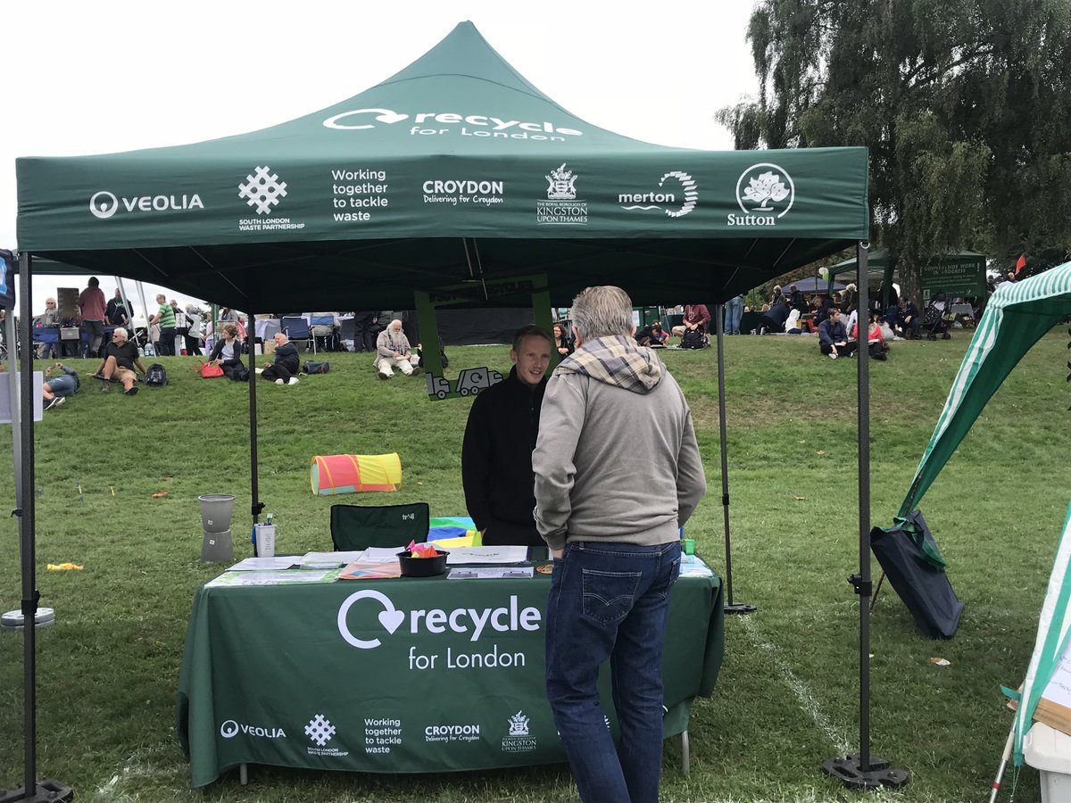 SuttonCouncil's tweet photo. Hope everyone had a great bank holiday weekend! Thanks to all those who came down to Carshalton Environmental Fair yesterday ♻️ #SuttonRecycles #RecycleRight #RecycleMore https://t.co/5UWYNATNEm