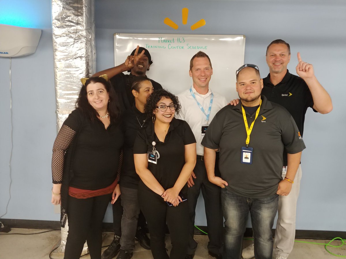 MarkMeleger's tweet photo. Another awesome training in New Haven Ct with our partners from OSL. #SprintPartners #Winning
@LauraMcLaugh96 @Chidalgosaez @tracySprint @NRSPG_ESeaton @CjDrikakis @NRSPG_Craig @chriscaro777 https://t.co/FON5Vbyn1V