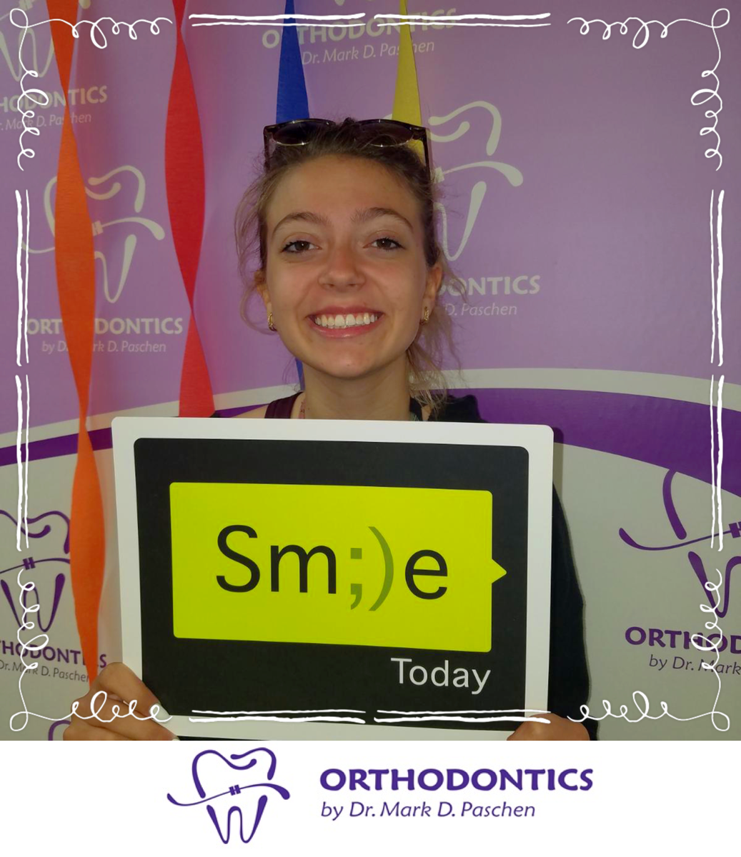 paschenortho's tweet image. Khrystyna has something to smile about! Her dedication to wearing her retainer has paid off! What a beautiful smile!
#retainers4life #beautifulsmile #paschenorthodontics
