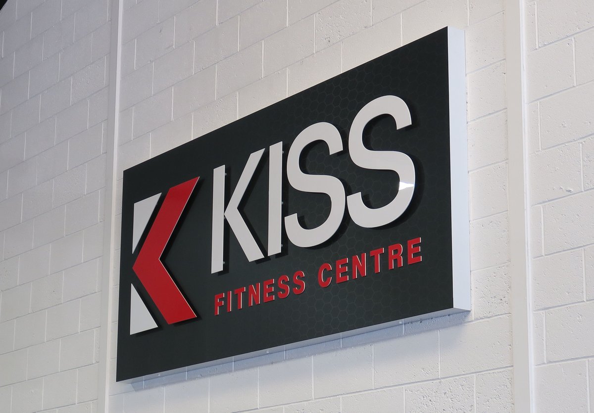 Simplysigns's tweet photo. Signs and vinyls produced and installed for @SteKissFitness https://t.co/aV15dhCVjm