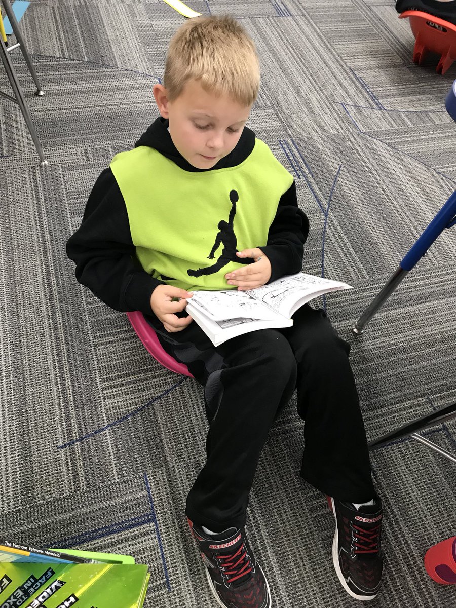 npeterson09's tweet image. We are building stamina for read to self time!  @BenchmarkEdu @nicksofio #ALASconnectED