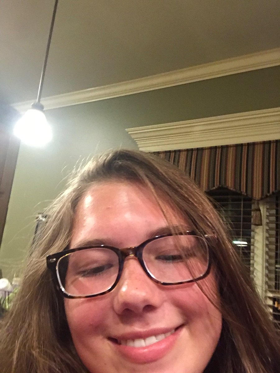 abkitchens's tweet photo. happy 17th to my bby girl!! i hope you have the best birthday ever. i love you to the moon and back ;) @MassaroAlly https://t.co/XeEvK89Tje