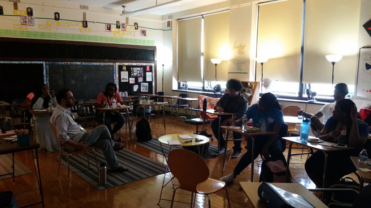 DrTinaPierce's tweet image. #TheBigTable @cahsmicpower was a hotbox of ideas.Students shared how parents, @ColsCitySchools staff &amp;amp; community members can advocate for &amp;amp; with them as they reimagine their school with not just AC, but also a wellness/meditation space &amp;amp; restorative justice programs