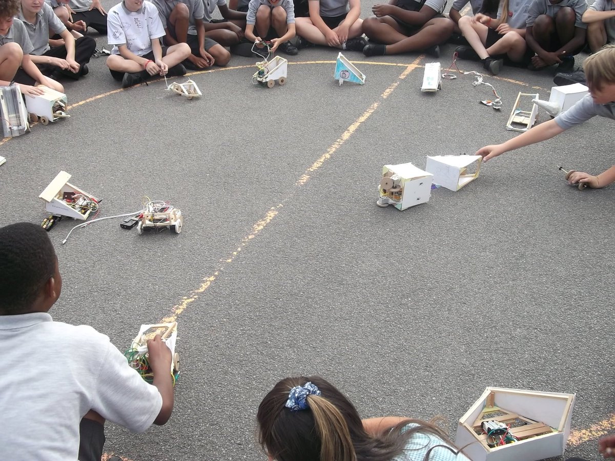 MScott_Official's tweet image. @Baggiepr @RedfernElec @SwayGrantham Looking forward to #RobotWars2019 after the success of last year #Code #Year6