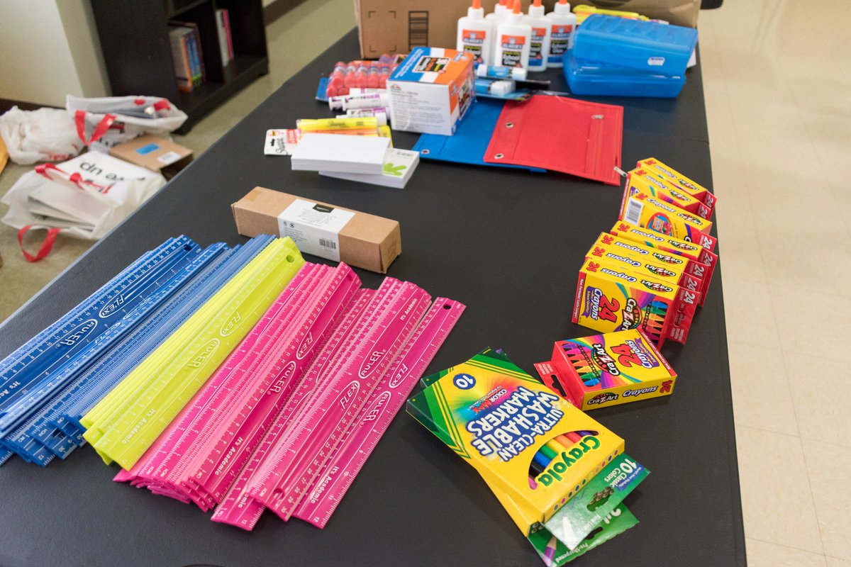 AssociatedUSA's tweet photo. Go team! Yesterday we had our 6th annual backpack packing party for @ChildServ's Back to School Drive!

#BackToSchoolDrive2018 #AssociatedCares #backtoschool https://t.co/zergrvI8Ht