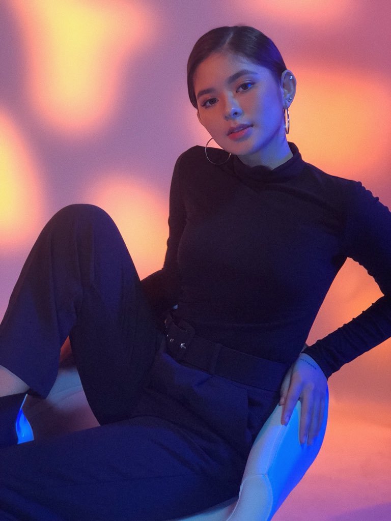 loisaganda2's tweet photo. DUA LIPA ANG PEG GANDA GANDA BEBE KOOOO!!!!!!!!!😍 @iamAndalioLoisa https://t.co/QZeeveA1Rg