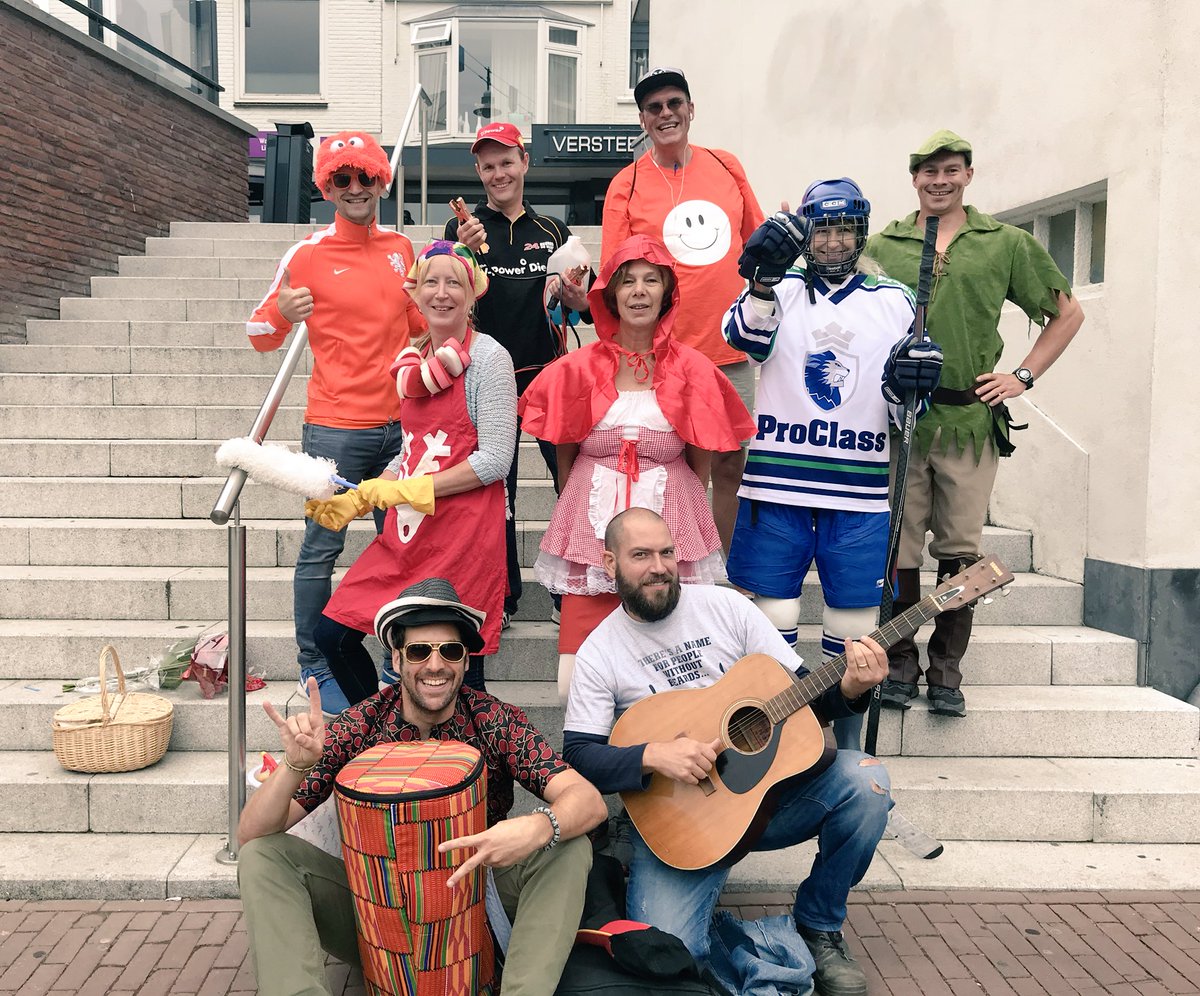 csg_dewillem's tweet image. De vossen zijn gevonden #introweek #brugklas #vossenjacht #oudbeijerland