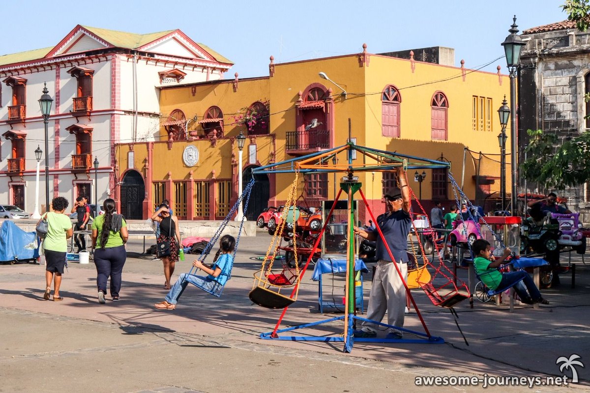awesomejourneys's tweet photo. Neues aus Nicaragua! Dort verschlägt es uns zunächst in die Stadt Leon, die sich nicht nur durch ihre Dichter und Denker hervorgetan hat, sondern auch eine wunderschöne Kolonialarchitektur aufweist!
https://t.co/unplmWOrr8 https://t.co/MQAV7ZueEM