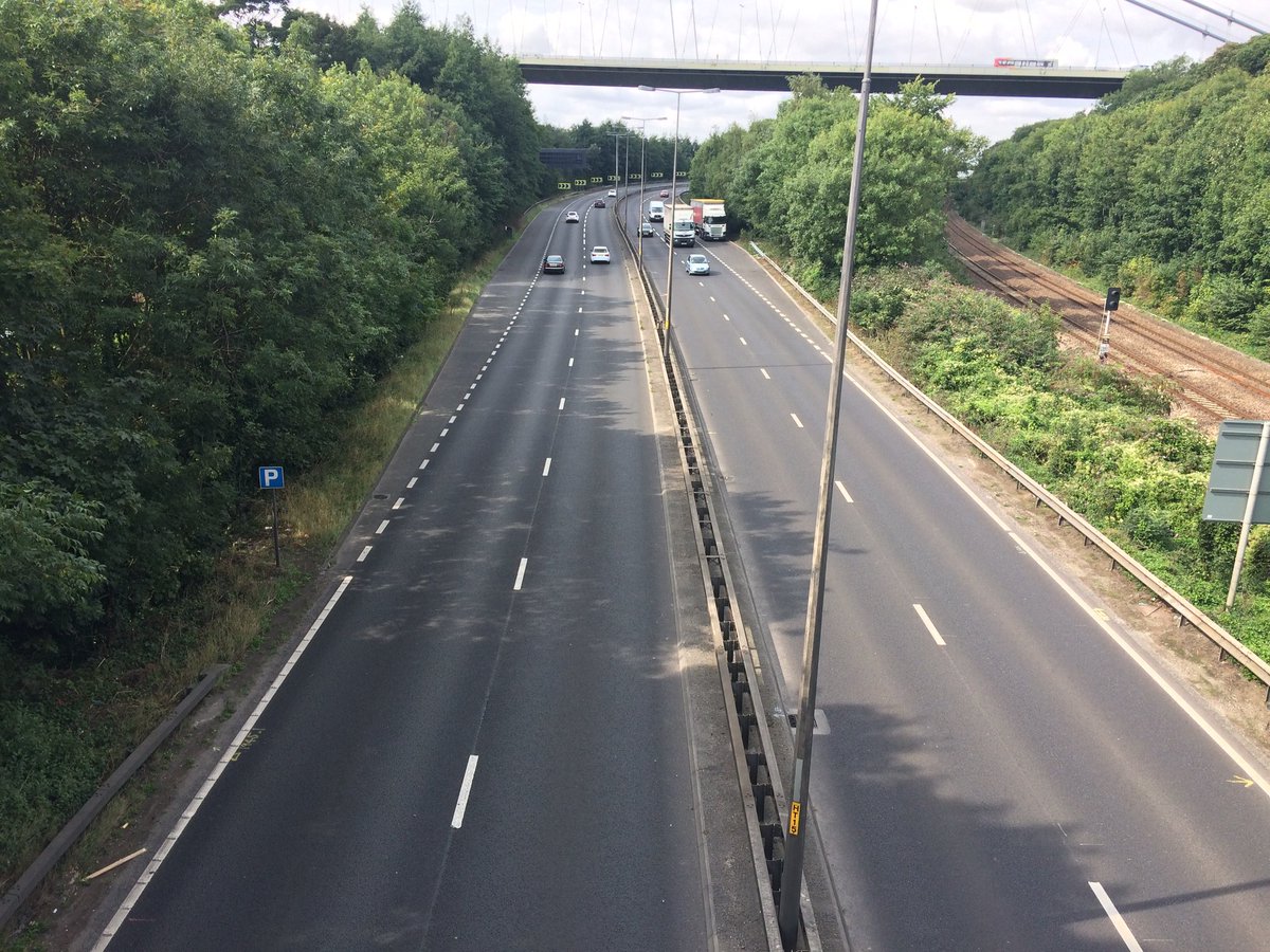 Is it a good idea to remove street lights from the A63 between Welton and Hull? Highways England is considering it as part of an upgrade to the road. Critics says it’s ‘crazy’. <a href="/looknorthBBC/">BBC East Yorkshire</a> 18.30