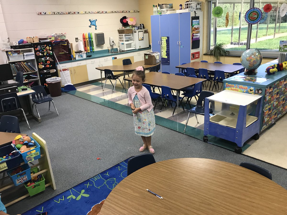 JoeAdamstheone's tweet photo. My baby’s first day of school https://t.co/nEhvpQp4ev