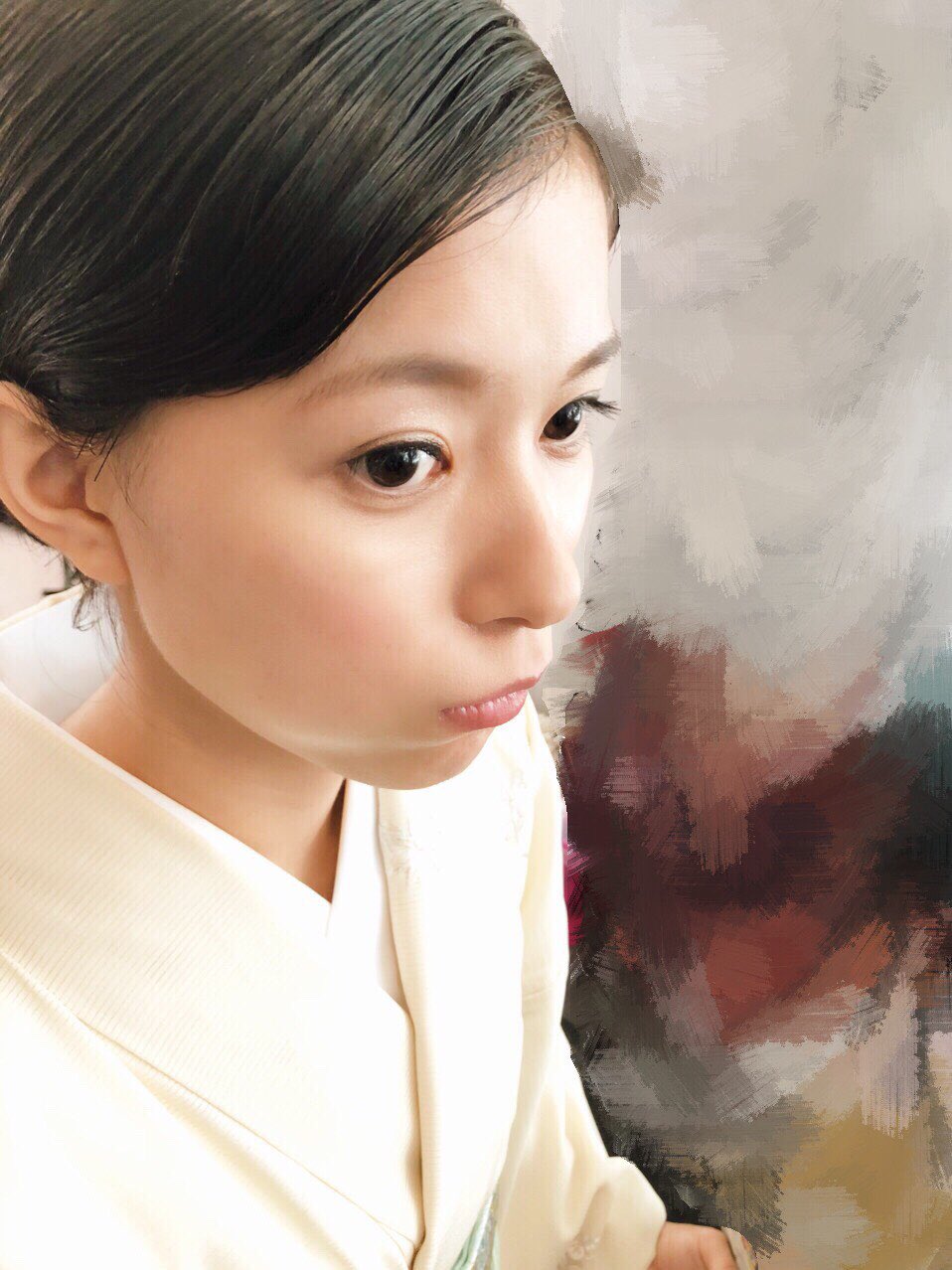 話題 芳根京子 芳根京子 振り向きざまの着物オフショット公開 相変わらずお美しい トレンドピックス 話題 芳根京子 芳根京子 振り向きざまの着物オフショット公開 相変わらずお美しい トレンドピックス