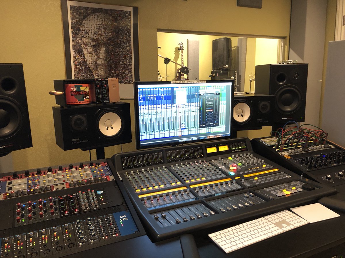 jjrontech's tweet image. Almost done!  Sounding great with @solidstatelogic #matrix2 @manleylabs @ThisIsAPIaudio @Rupert_Neve @AvidProTools #offtomastering #newrelease