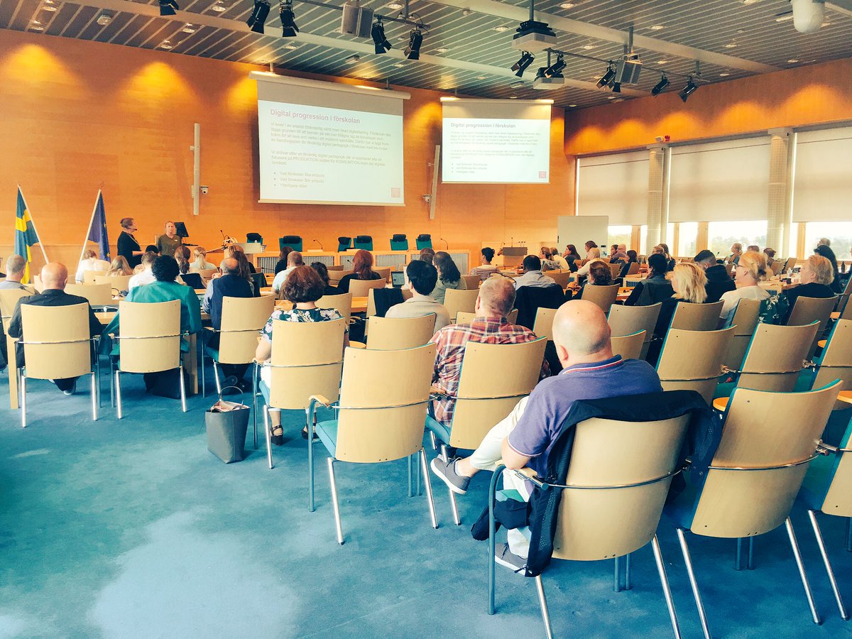 EkstrandLinda's tweet photo. #solskol introduktion för nya medarbetare @kaisahumlebo @annos_s Digital progression från förskolan upp till årskurs 9. 👏���👏🏻👏🏻🚀 https://t.co/INc5A9toZF