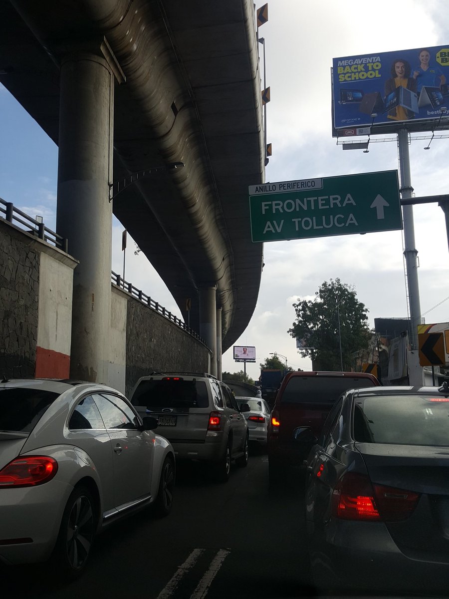M1manu's tweet photo. @072AvialCDMX diario cierran el puente para subir a periferico y no avanzan nada hagan algo es muy molesto https://t.co/GVVhW3G7IQ