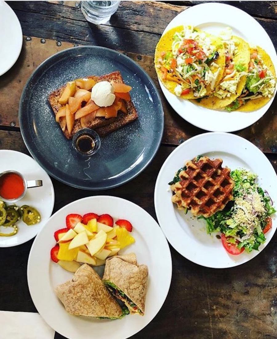 bewellphilly's tweet photo. Here's where you can dine on organic fare at restaurants around Philly. https://t.co/Zo8zU0PWfT https://t.co/INIX0IFTWd