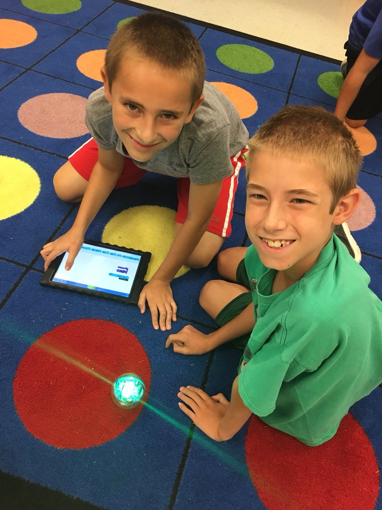 trttechlab's tweet image. Exploring the possibilities @TrittSTEM! Thanks @TrittTTF for supporting #studentengagement #coding #the5Cs