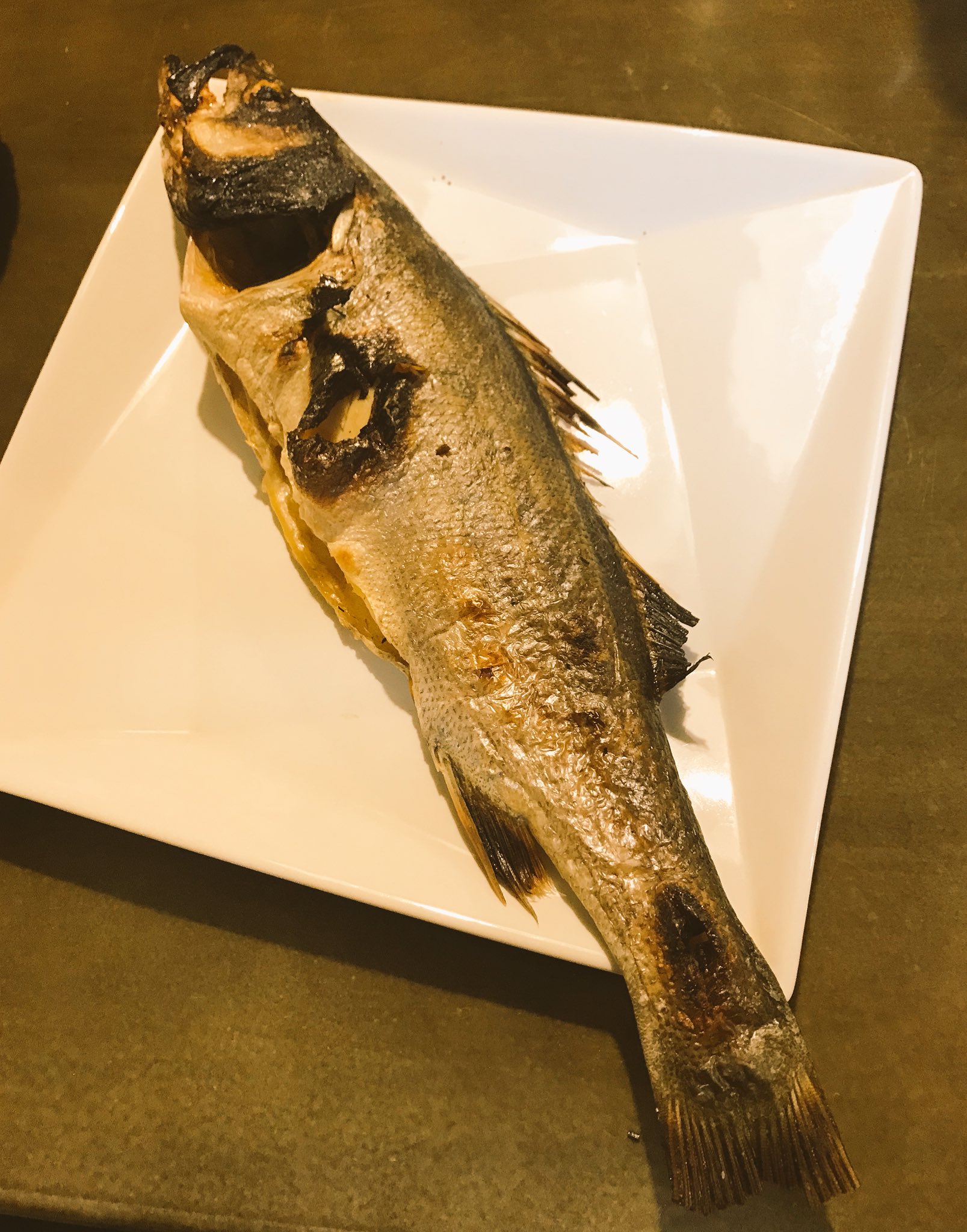 ট ইট র ﾀﾏ 夕飯 で スズキの塩焼き初めて 食べた デカイ T Co Thcsw0wt9j ট ইট র